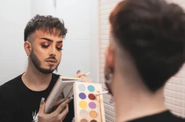 Can Boys Wear Makeup?