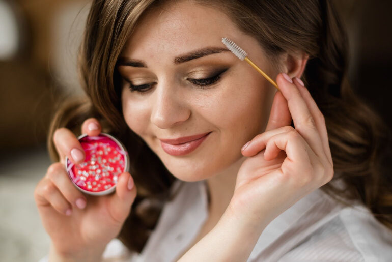 Can You Use Brow Pomade As Eyeliner?