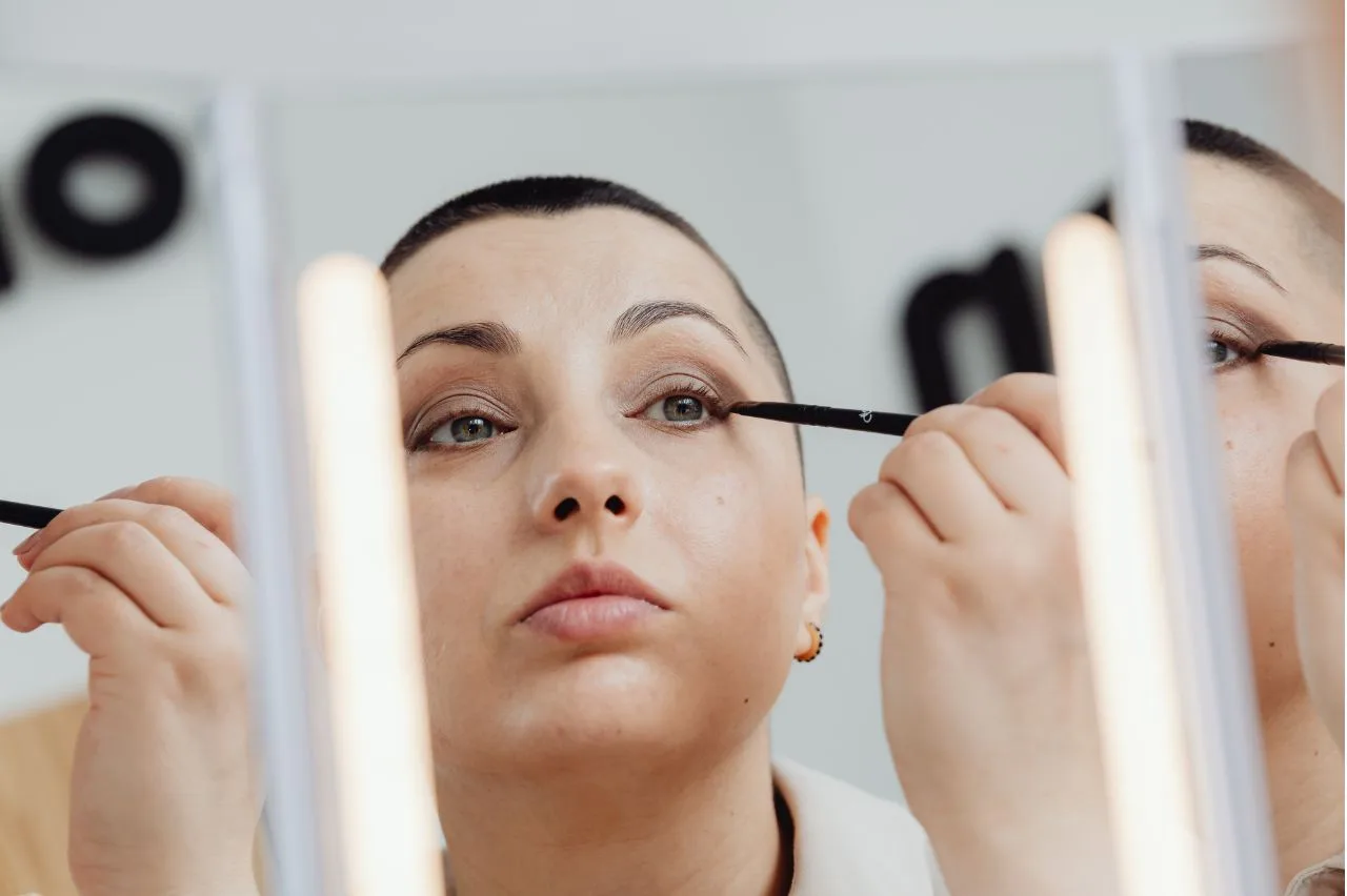 How Tightline Eyeliner Differs From Traditional Eyeliner