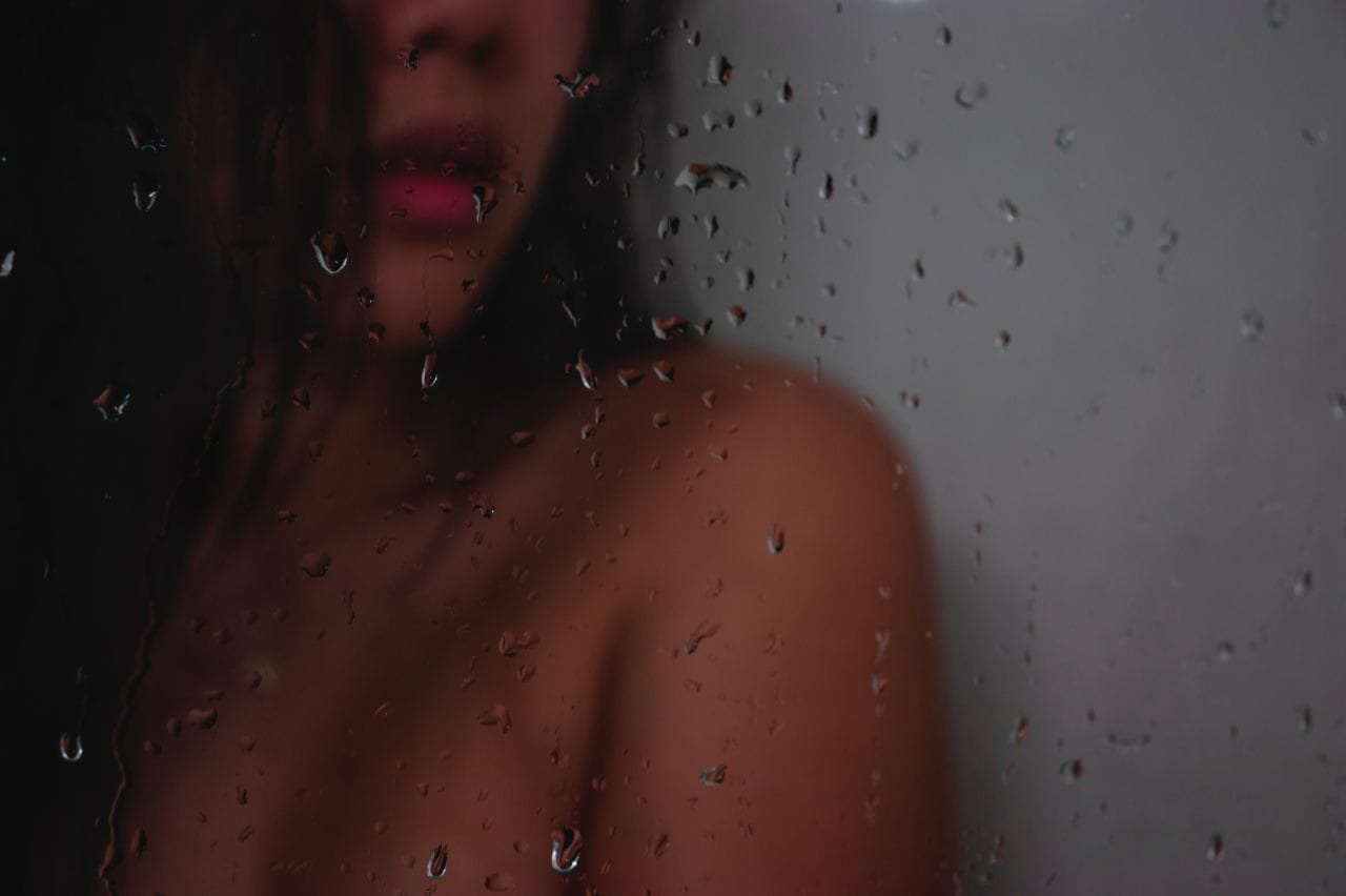 showering after tanning