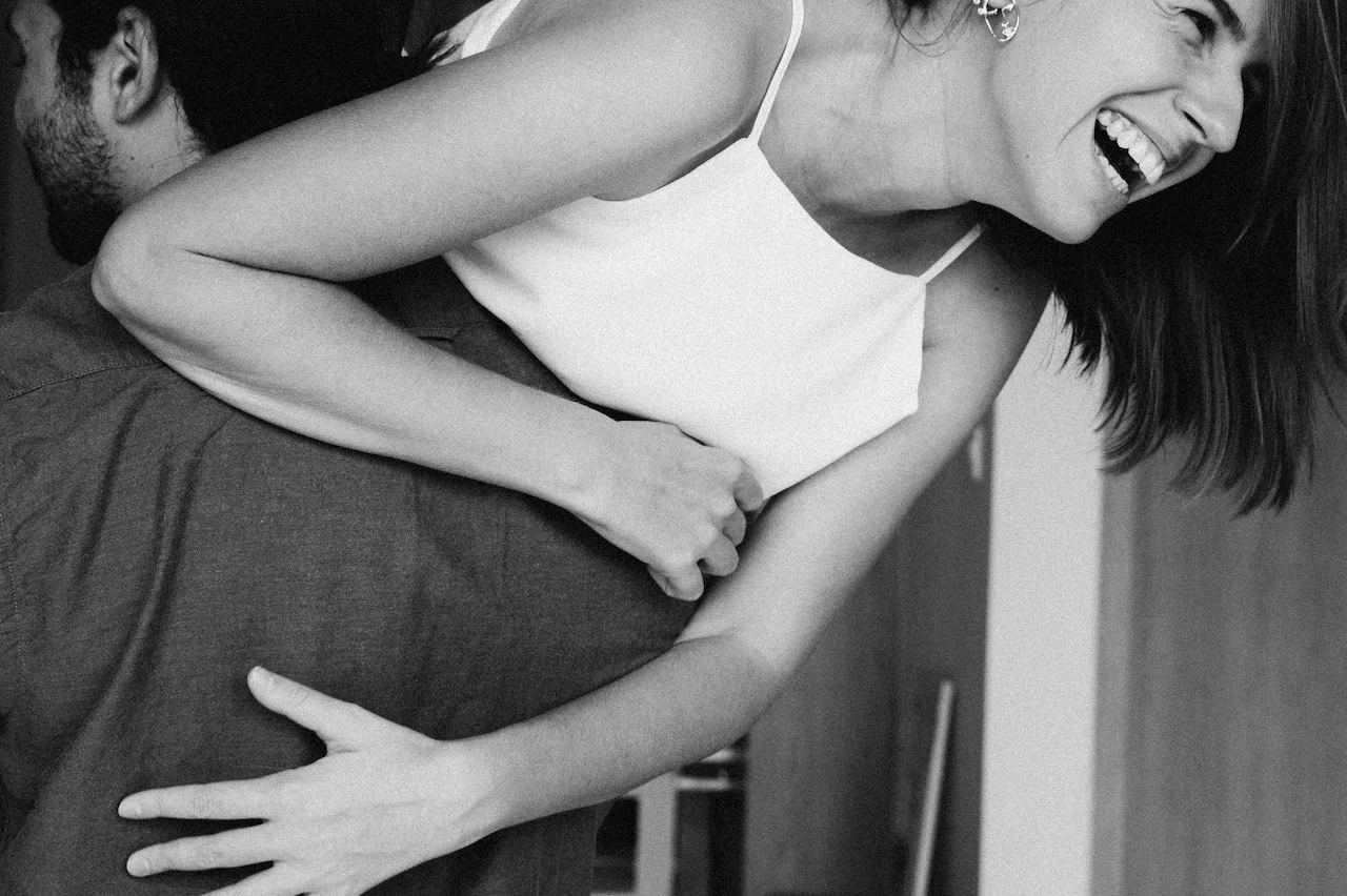What does it mean when a guy carries you t o bed
