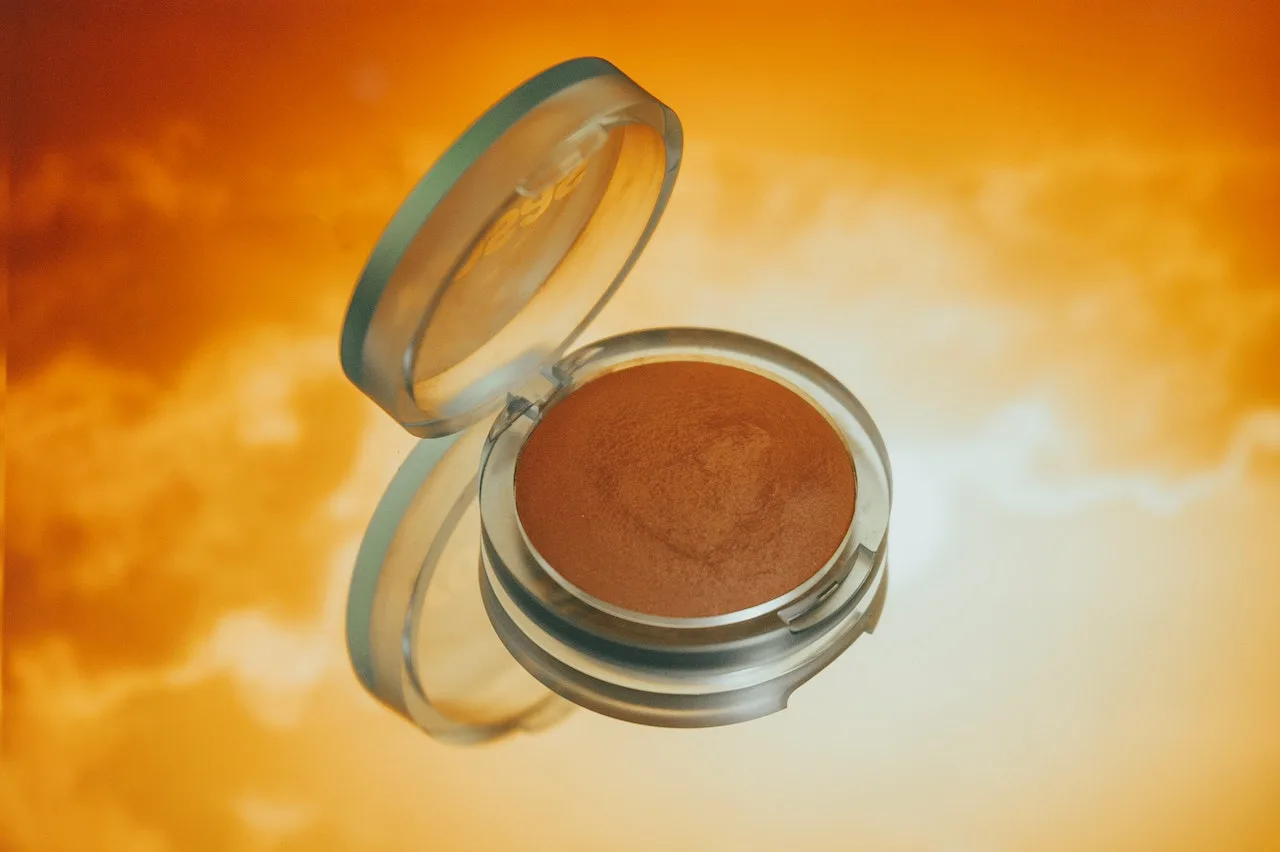Bronzer for oily skin
