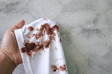 Does Eyeliner Stain Clothes