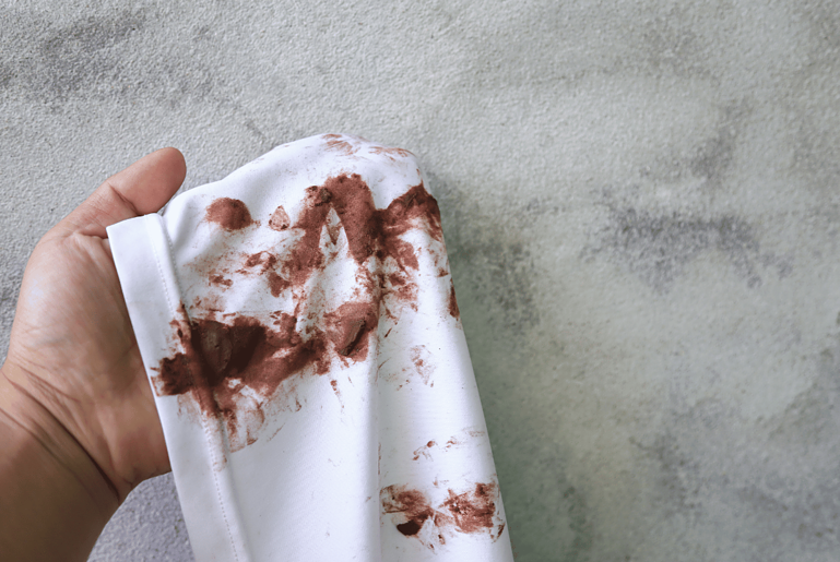 Does Eyeliner Stain Clothes