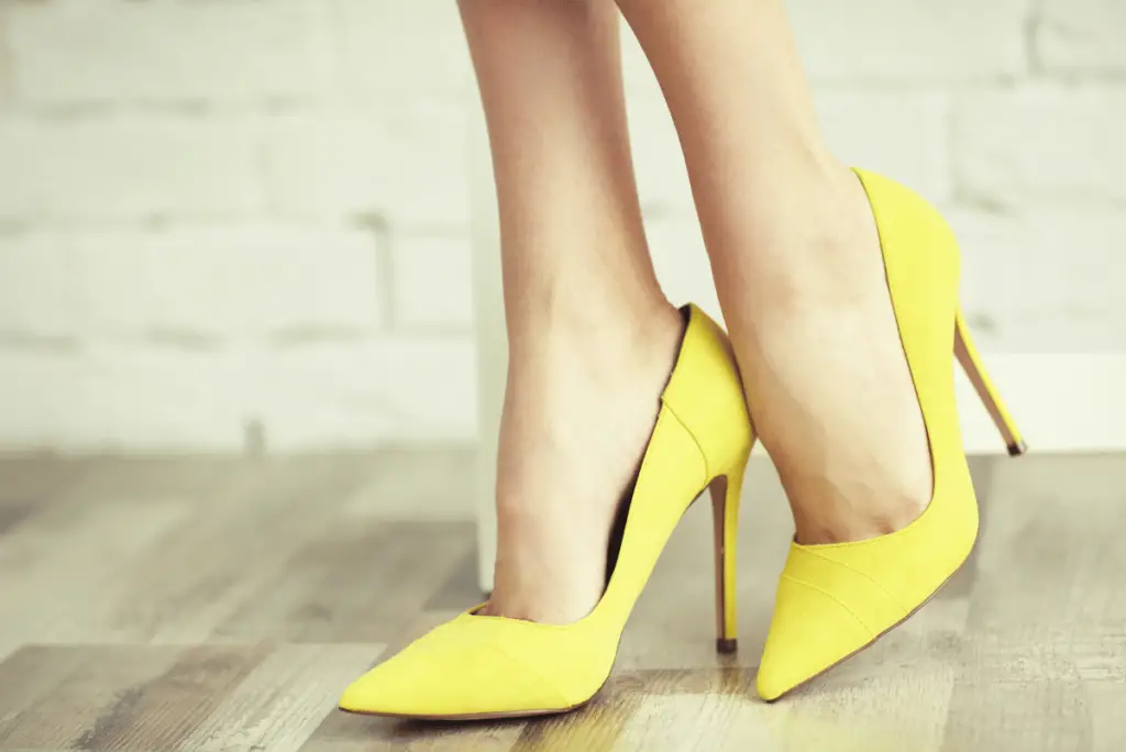 how to prevent heels from making noise