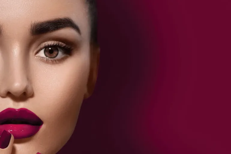 16 Best Makeup Looks for Black Dress and Brown Eyes