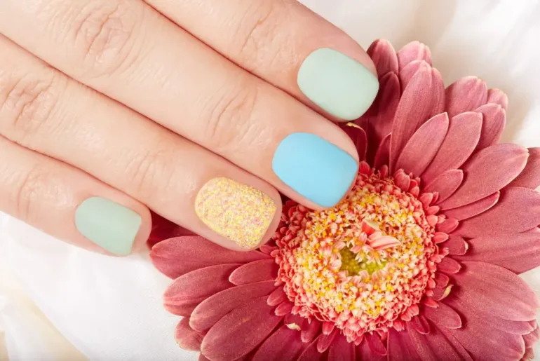 Best Nail Shape For Short Chubby Fingers