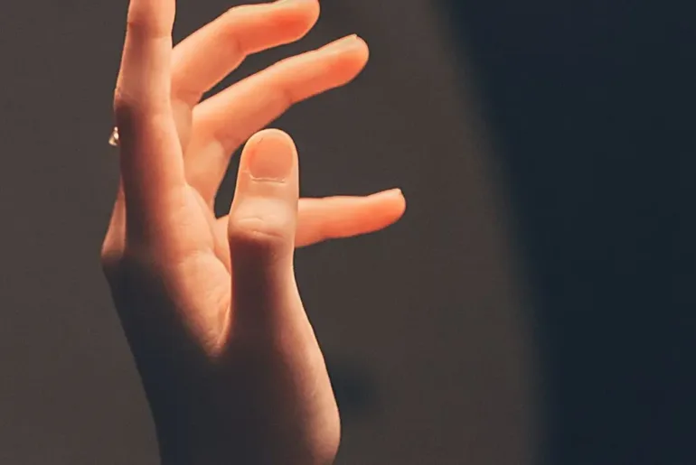 Chubby Finger: Best Nail Shape For Fat Fingers
