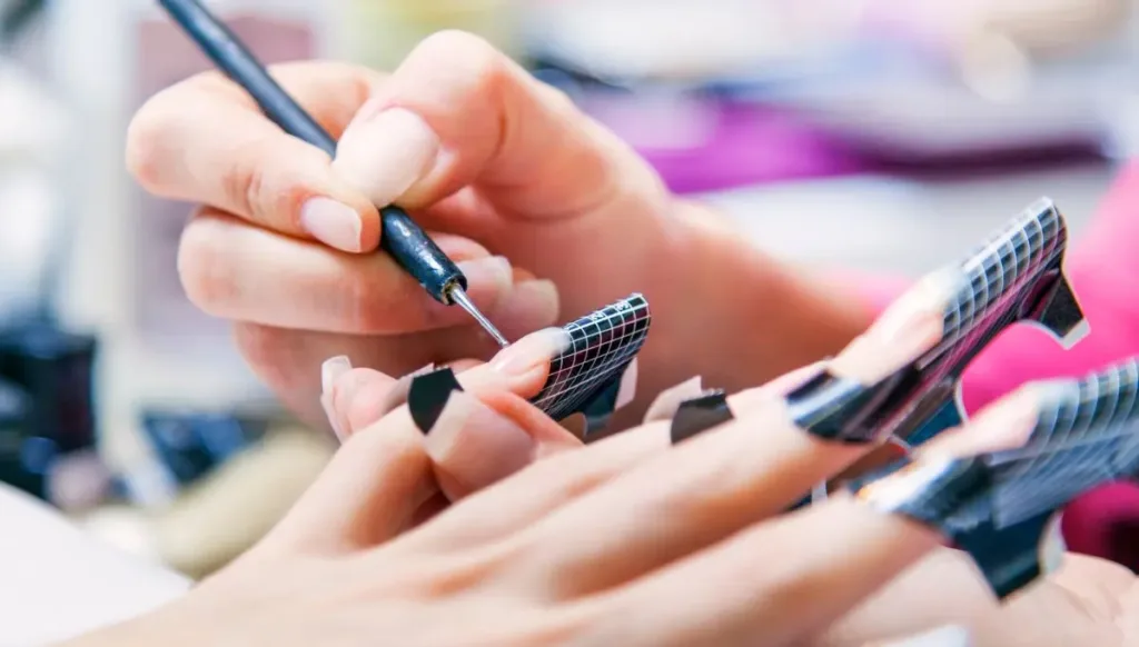 Do You Wipe Gel Nails Between Coats?