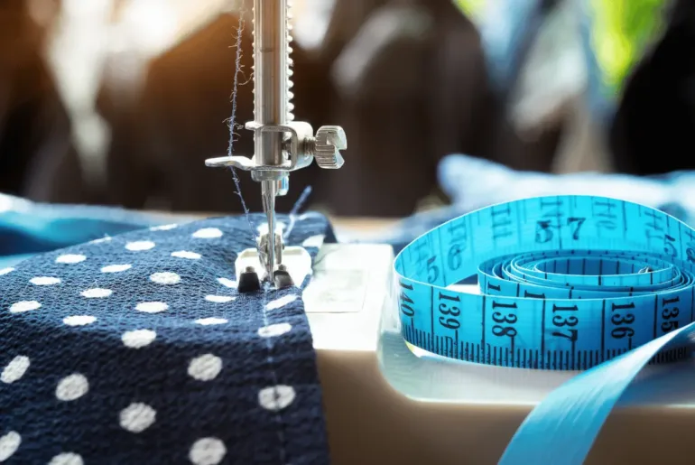 Does Lululemon Fix Holes for Free?