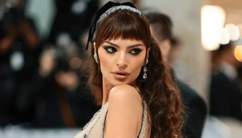 Emily Ratajkowski's glittering grace