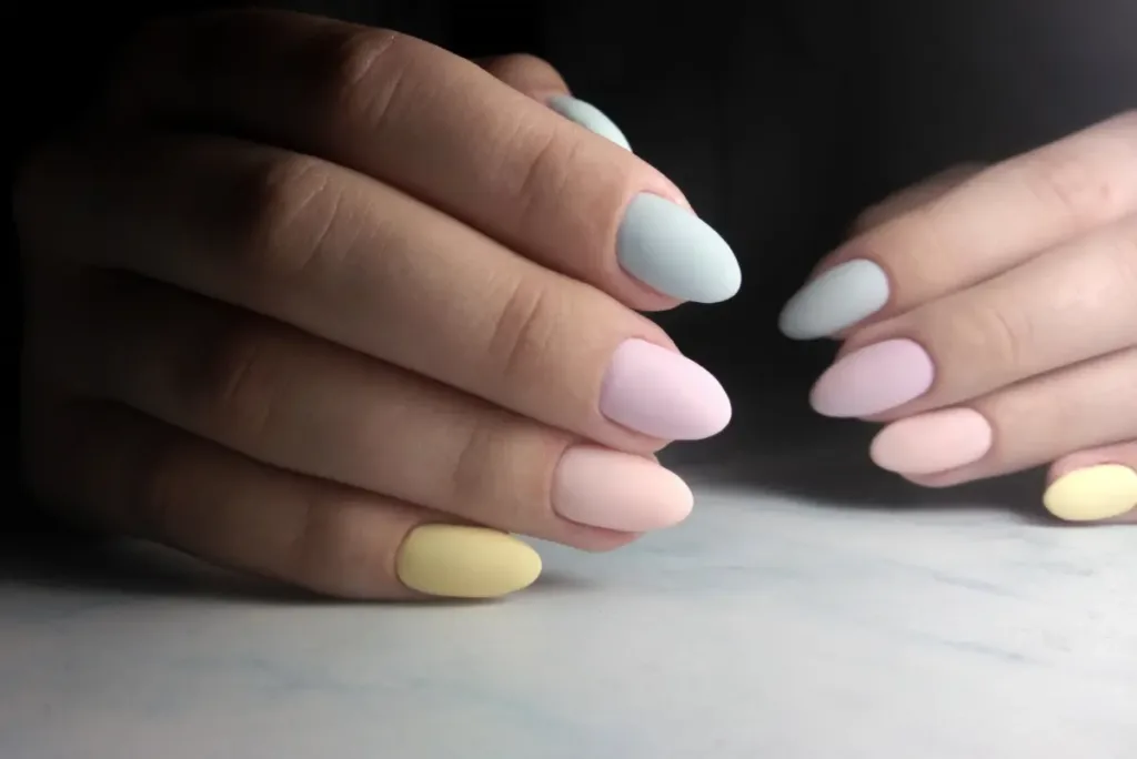 Round shaped nails
