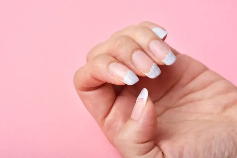 Best Nail Files for Weak Nails