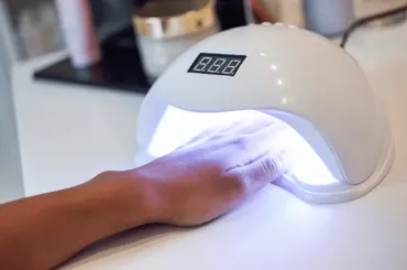 How to Quickly Dry Nails