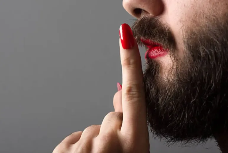 Should Guys Wear Nail Polish?