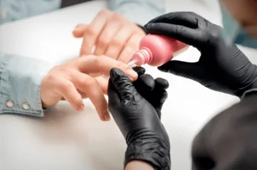 Should You Use Nail Dehydrator or Primer First