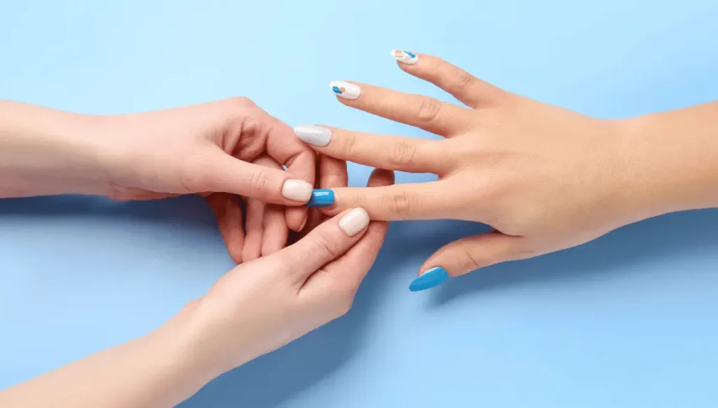 Press on nails