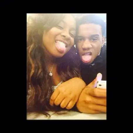 who is Reginae Carter dating?