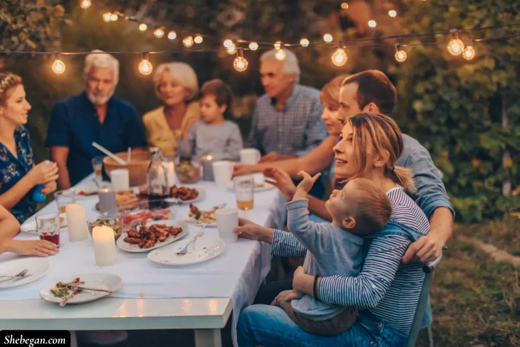 Signs Your Family Doesn't Like Your Fiancé