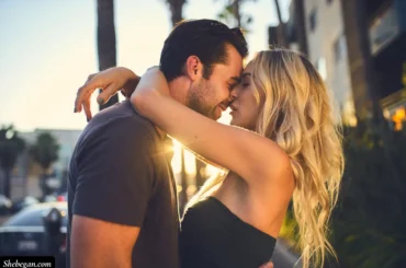 Signs a Guy Is Turned On While Kissing