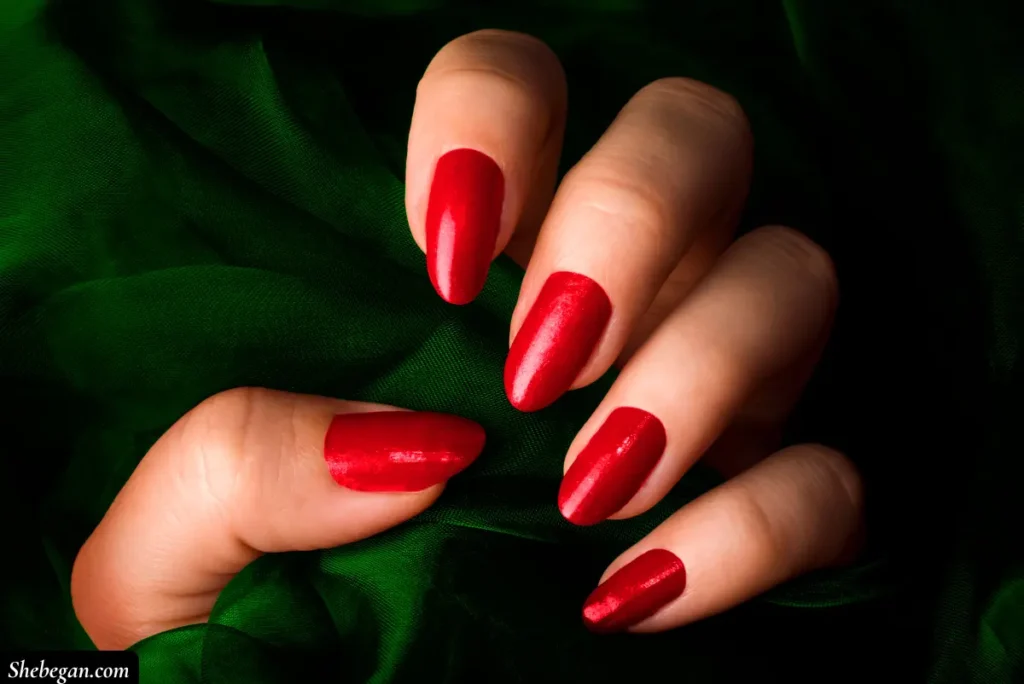 Red Christmas Nail Design Ideas