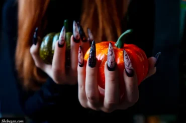 Halloween Acrylic Nail Ideas