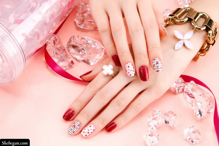 Red Christmas Nail Design Ideas