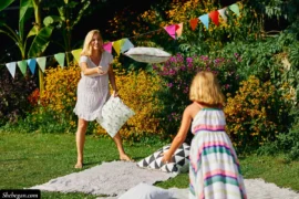 Spring Picnic Outfit Ideas
