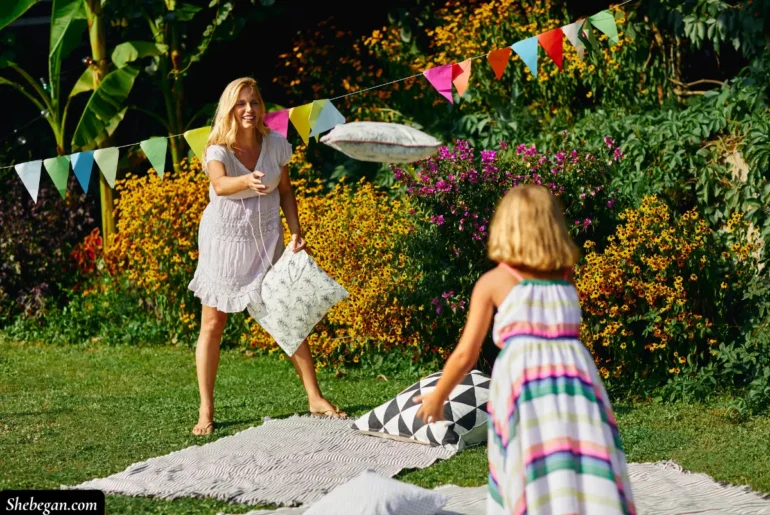 Spring Picnic Outfit Ideas