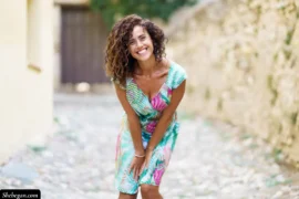 What to Wear with a Sleeveless Dress in Spring