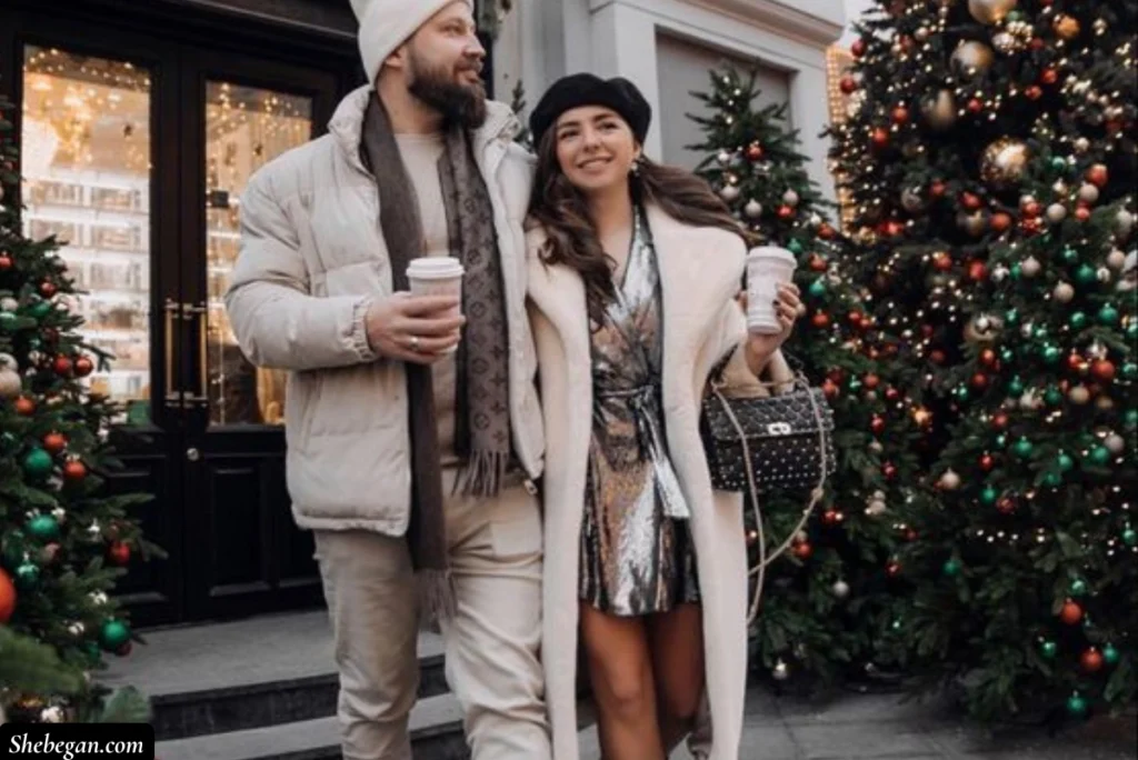 Couple Christmas Photoshoot Outfit Ideas