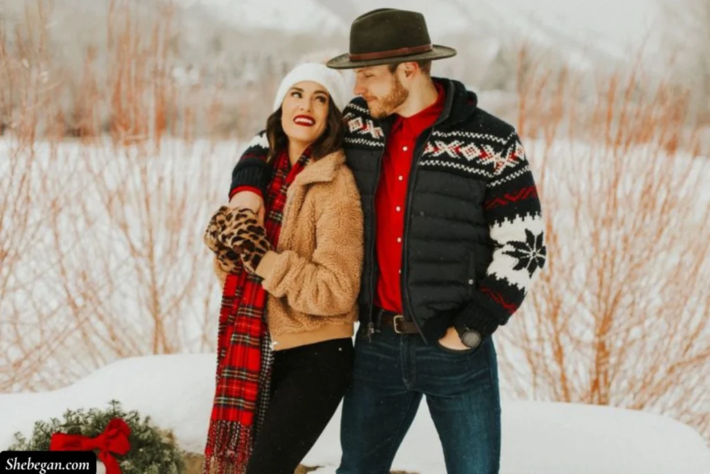 Couple Christmas Photoshoot Outfit Ideas